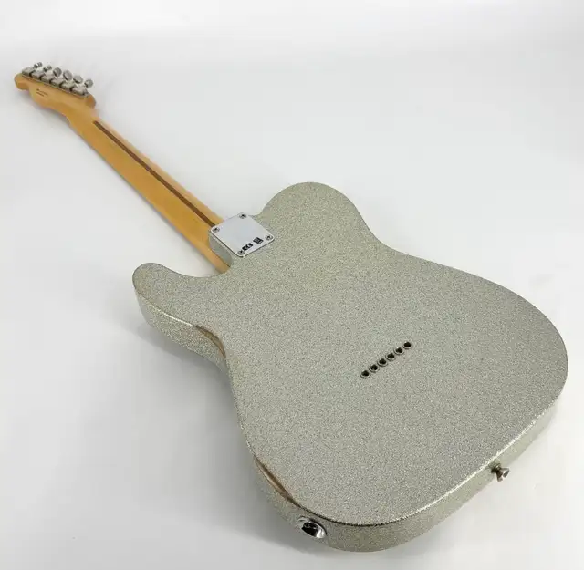 Brad paisley fender  telecaster (Mint) in Guitars in Guelph - Image 3