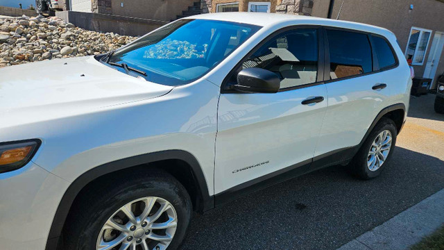 2021 Jeep Cherokee  in Cars & Trucks in Cranbrook - Image 4
