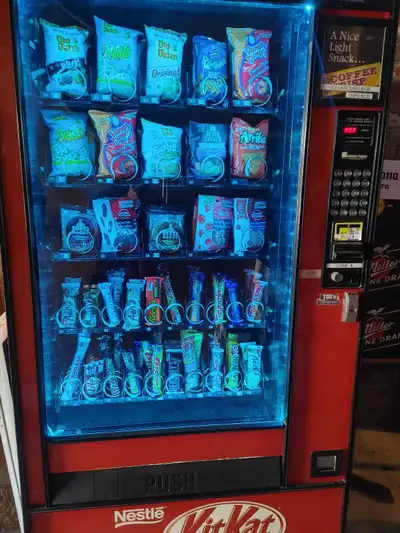 Vending machine in good condition and can be set up for debit card