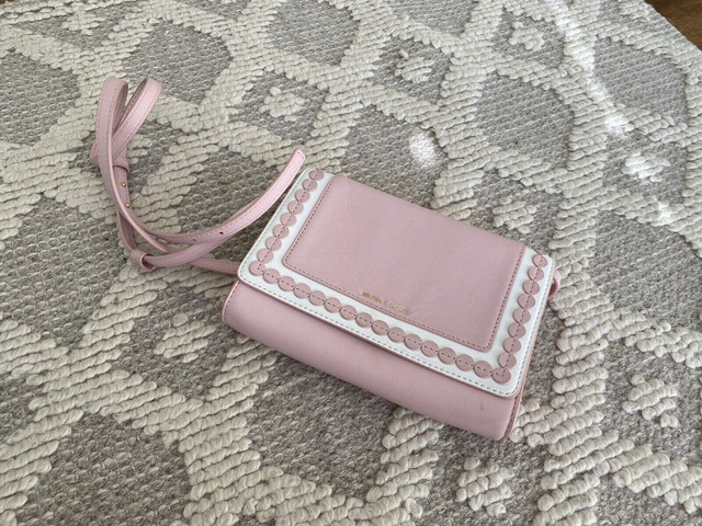 Michael Kors handbag Small Pink in Women's - Bags & Wallets in City of Montréal