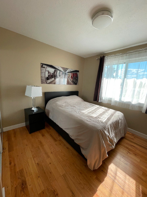 Beautiful Modern 3 Bedroom 1.5 Bathroom - Located Dawson Creek in Short Term Rentals in Dawson Creek - Image 2