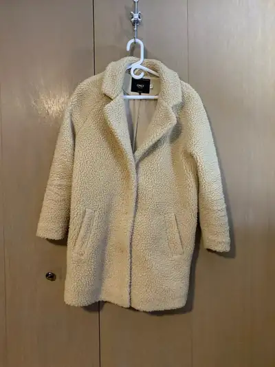Womens size small Boathouse "ONLY " fully lined winter Sherpa coat Machine washable $25.00