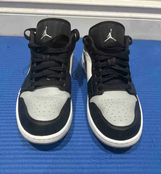 Air Jordan 1 Low “Shadow Toe”- Men’s 10.5 in Men's Shoes in Oakville / Halton Region - Image 2