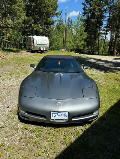 6 speed corvette convertible in great condition, Clean inside and out! Selling since I don’t have th...