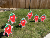 Strawberry signs