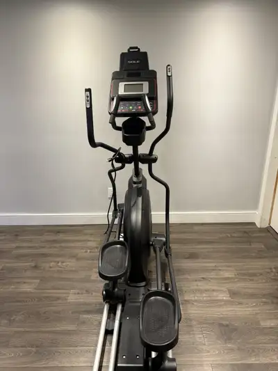 Vélo elliptique SOLE E25, View more