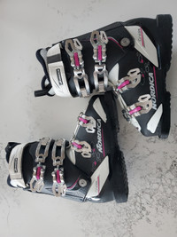Nordica Cruise 23.5 Women Ski Boots