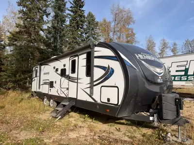 2018 Salem hemisphere with double bunks in the rear, super slide and queen bed bedroom on the front!...
