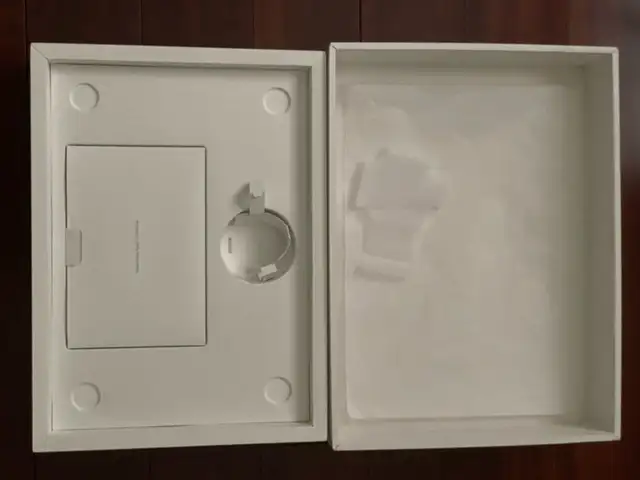 Original MacBook Pro 14 inch  Box in Laptop Accessories in City of Toronto - Image 4