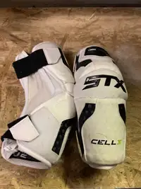 STX Cell IV (4) lacrosse arm pad (size Large)