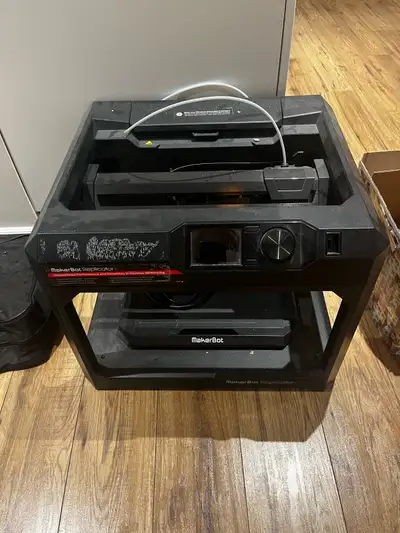 MakerBot Replicator+, View more