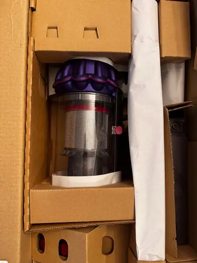 Brand New Dyson V10 Animal+ Cordless Vacuum