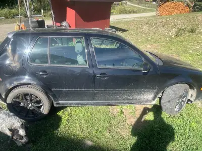 I’m selling my 2009 vw gulf city. It was a good car to me. I bought a truck now so I no longer need...