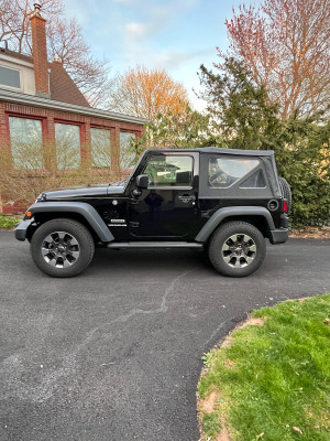 2017 Jeep Wrangler Wrangler Sport