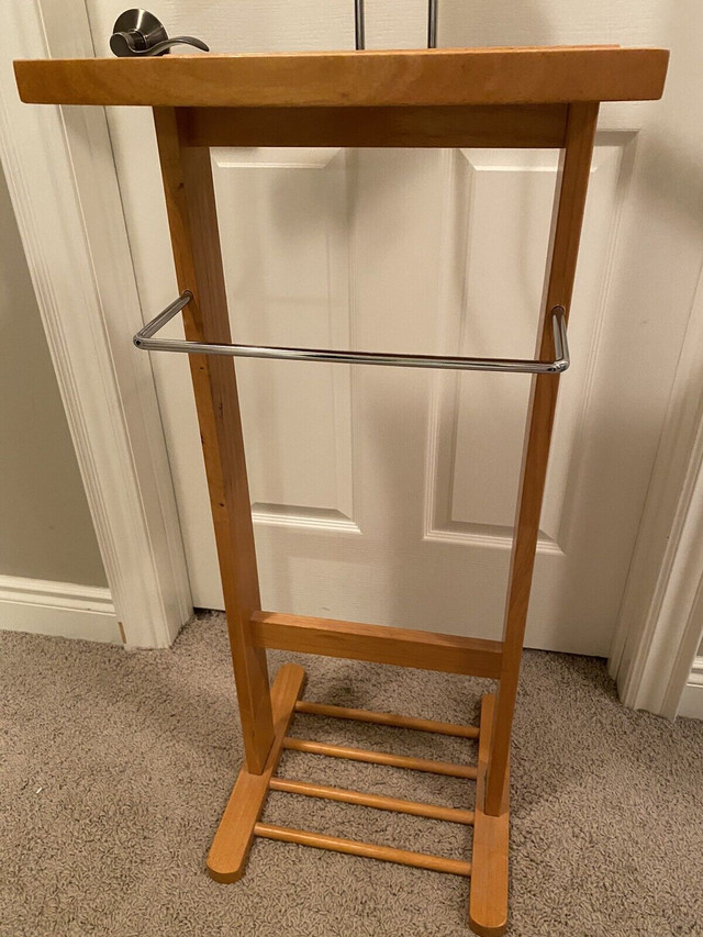 Solid Beechwood Valet Stand in Home Décor & Accents in Mississauga / Peel Region - Image 3