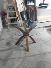 ROUND WOOD TABLE WITH GLASS TABLE TOP