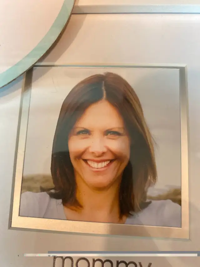 picture frame496775848557946883