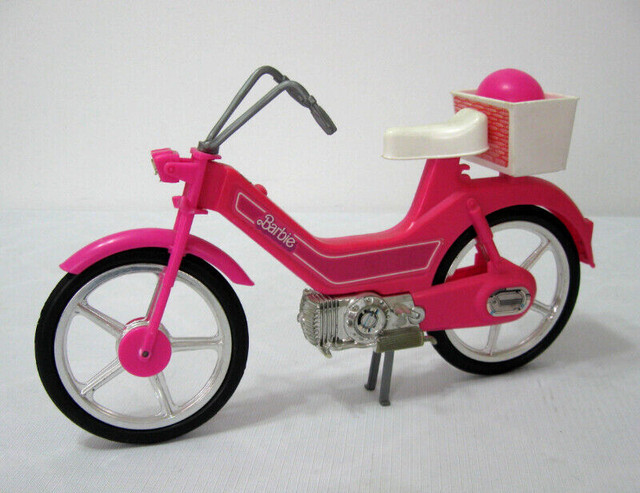 BARBIE MOPED BICYCLE VINTAGE BARBIE MOTORBIKE.c.1983 dans Art et objets de collection  à Ouest de l’Île