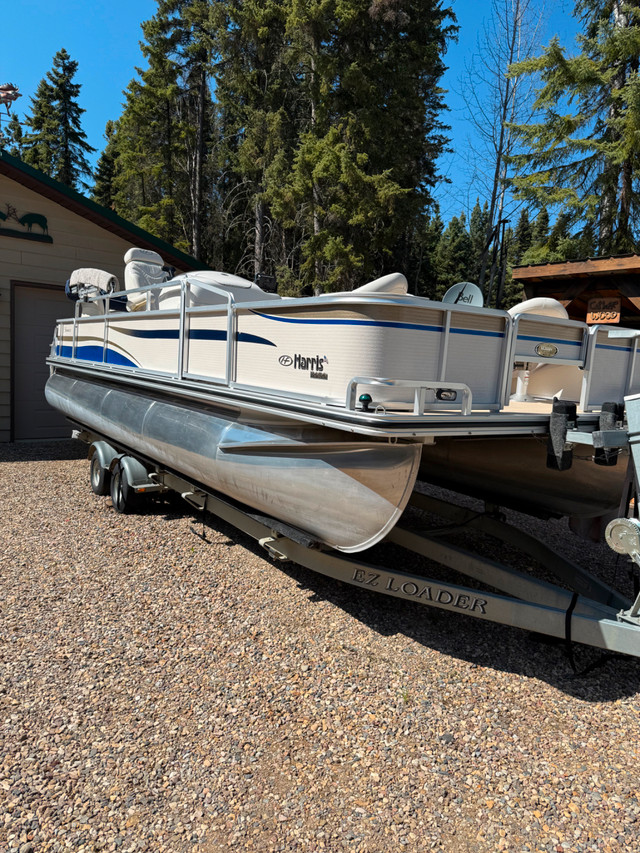 2007 Harris 230 Pontoon Floteboat Fisherman Excellent Condition in Powerboats & Motorboats in Edmonton