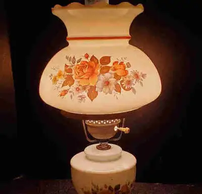 VINTAGE VICTORIAN STYLE TABLE LAMP, View more