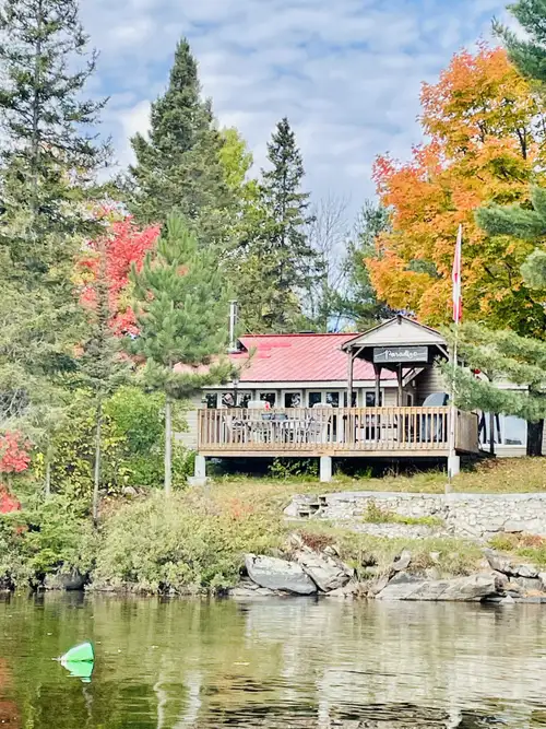 Cottage/Home For Sale PLEASE READ FULL AD BEFORE RESPONDING! Escape to paradiso with this 4 season c...