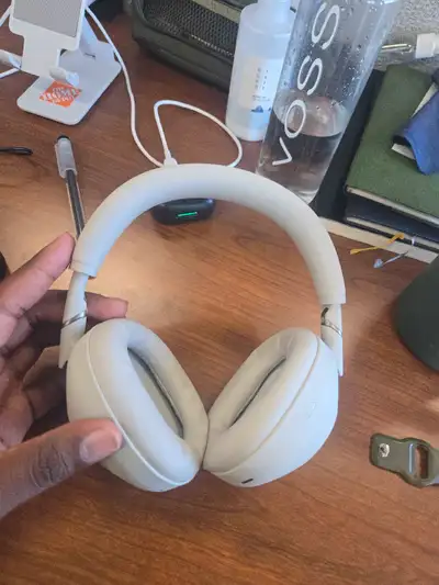 Selling brand new Sony XM6 for unbeatable price, View more