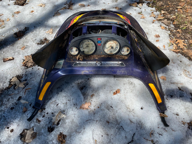 1998 Ski-Doo Formula III Hood in Snowmobiles Parts, Trailers & Accessories in Ottawa - Image 3