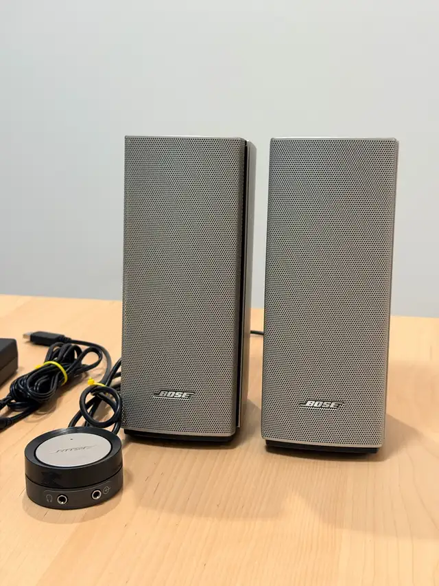 Bose companion 20 Computer Speaker in General Electronics in Burnaby/New Westminster - Image 2