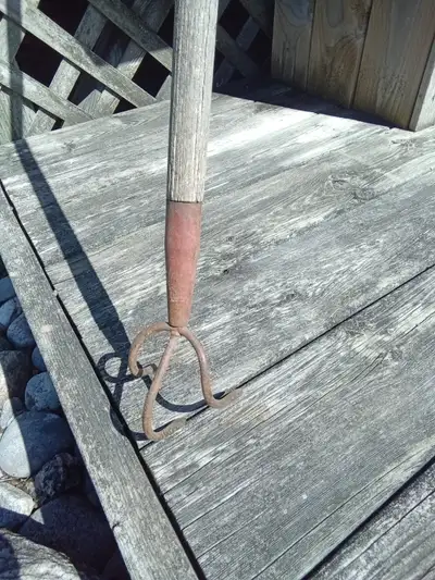 3 TYNES LONG HANDLE