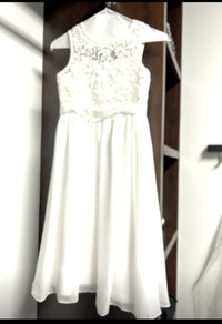 Flower girl/junior bridesmaid dress