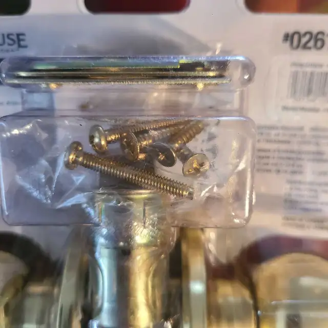 Gatehouse Bed /bath door knob, polished brass new in Windows, Doors & Trim in Mississauga / Peel Region - Image 7