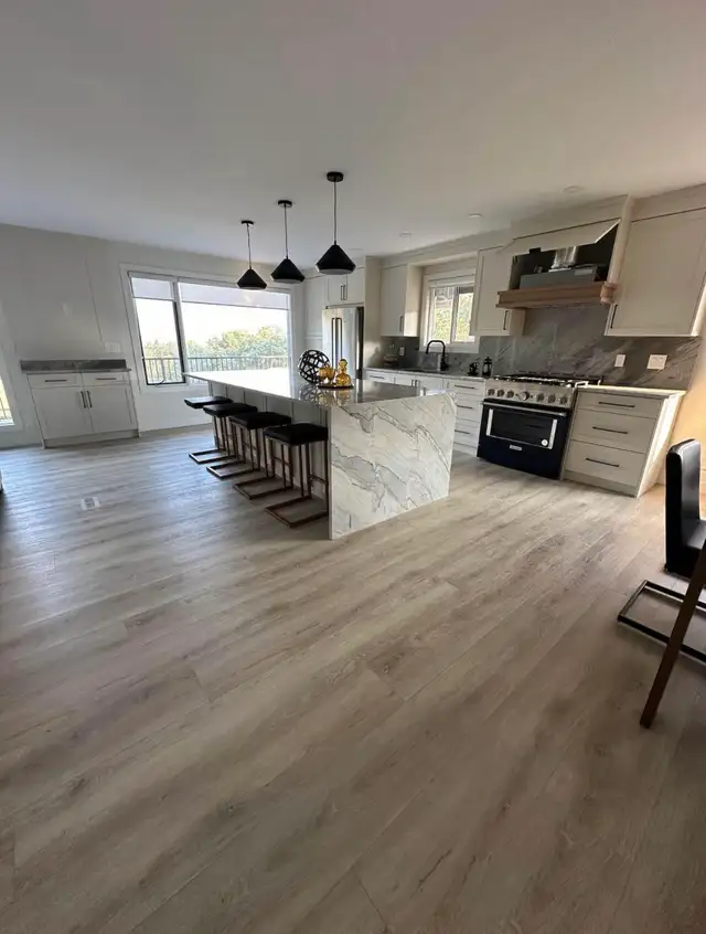 development Basement,custom deck,fence and garage 494957940525639682