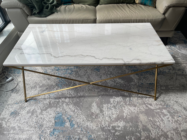 REAL MARBLE COFFEE TABLE in Coffee Tables in Markham / York Region - Image 4