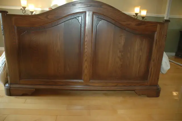 Mobilier chambre à coucher style Antique Provençal 100% Frêne in Other in Drummondville - Image 5