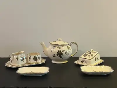 VINTAGE SANDLAND STAFFORDSHIRE ENGLAND 7 PC TEAPOT SET, View more