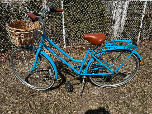 Vélo urbain REID dans Randonnée, ville et hybrides  à Laval/Rive Nord