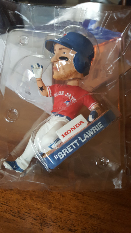 Toronto Blue Jays Brett Lawrie Ceramic Bobblehead *New in Box* in Arts & Collectibles in Brantford - Image 3