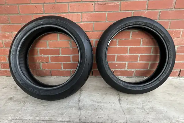 Pirelli Motorcycle Tires in Motorcycle Parts & Accessories in Edmonton - Image 8