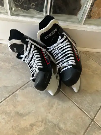 Hockey Skates Size 10 CCM, View more