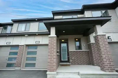 Executive 3Bdrm/3Bth Townhome in Orleans