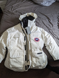 CANADA GOOSE EXPEDITION PARKA WHITE **BRAND NEW **