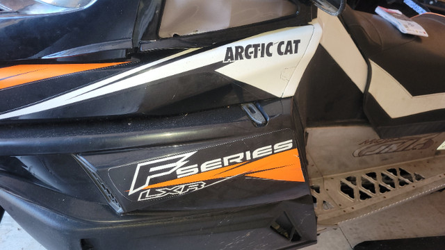 Arctic Cat Z1 LXT in Snowmobiles in Saint John - Image 2