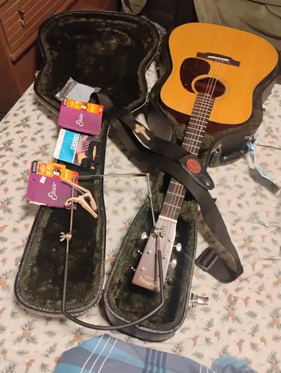 Martin Guitar with case D18!!!, View more