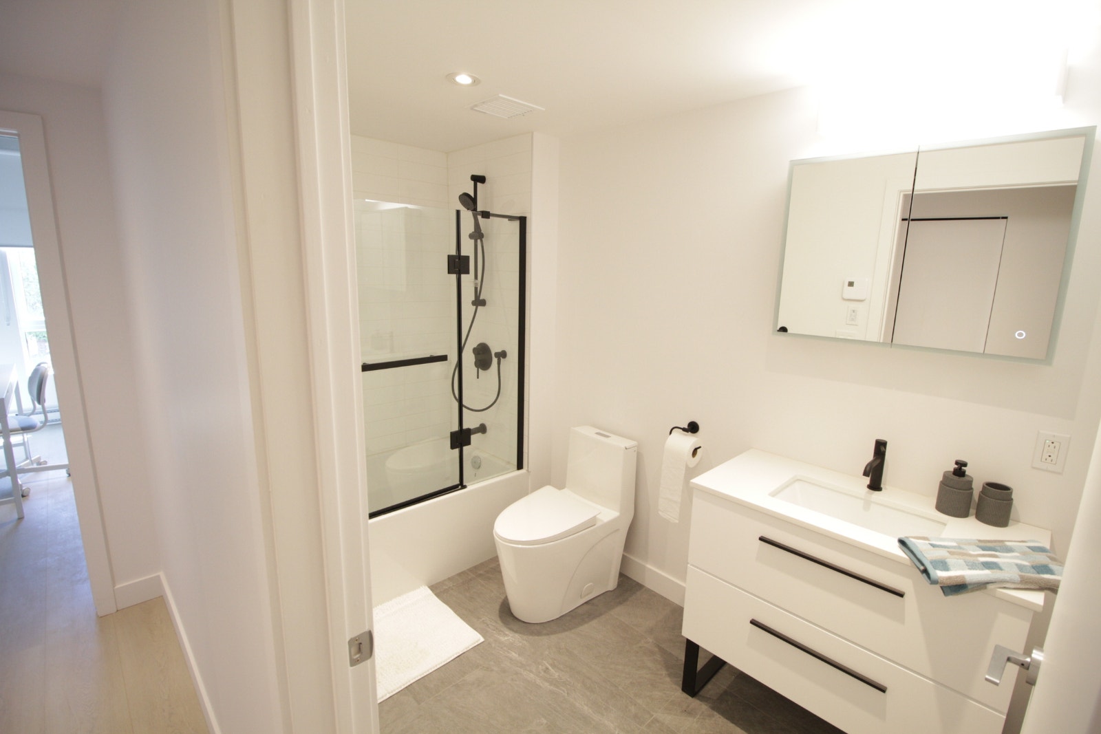 Lachine Condos 1-2-3 Bedrooms / Near Lasalle — photo 3