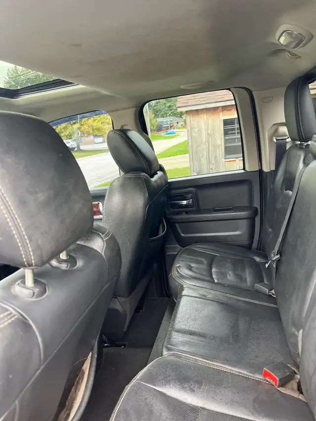 2011 Ram 1500 Laramie 4x4570156170022768648