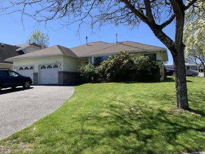 $3,700  entire house-  3 bed 2 bath- Surrey