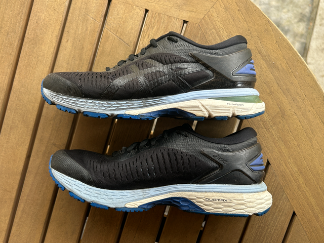 Asics Gel Kayano Running Shoes – Women’s Size 6.5 in Women's - Shoes in Markham / York Region - Image 3