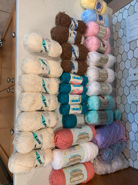 26 balls of wool  - perfect for baby, sweater or your creation!