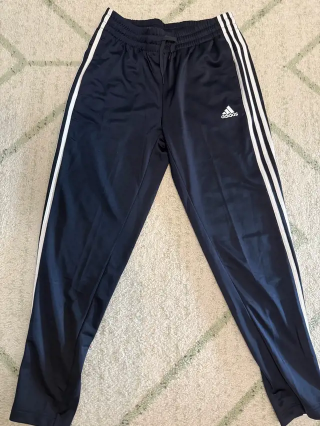 Adidas Track Suit in Kids & Youth in City of Toronto - Image 3