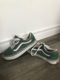 Vans (6.5)